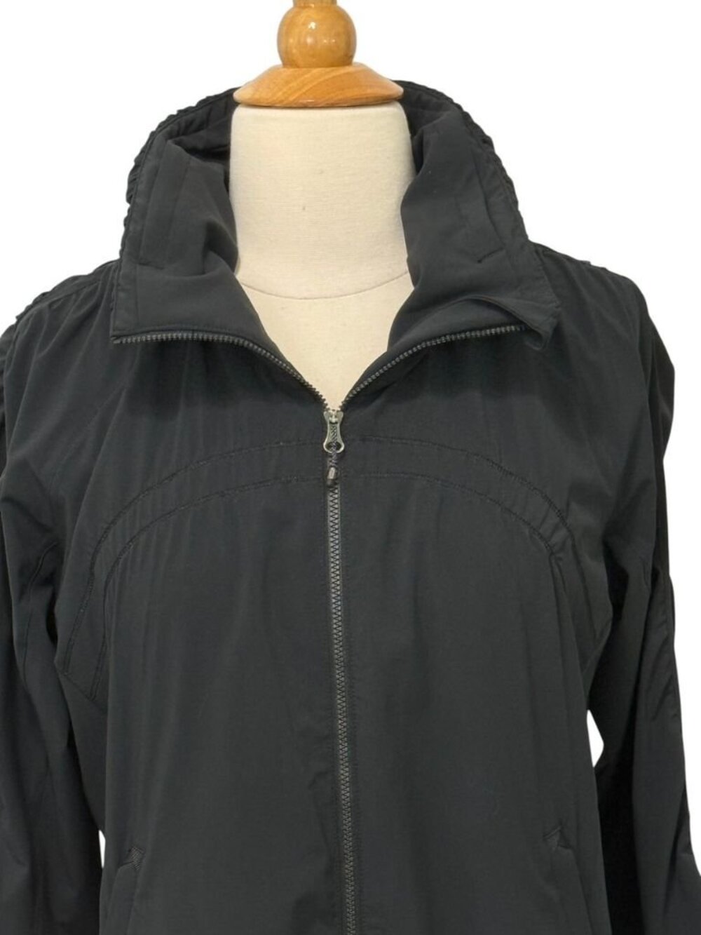 Lululemon Women’s Gather Me Slightly Black Zip Up Jacket Swift Ultra Hood Size 6 - Picture 2 of 14